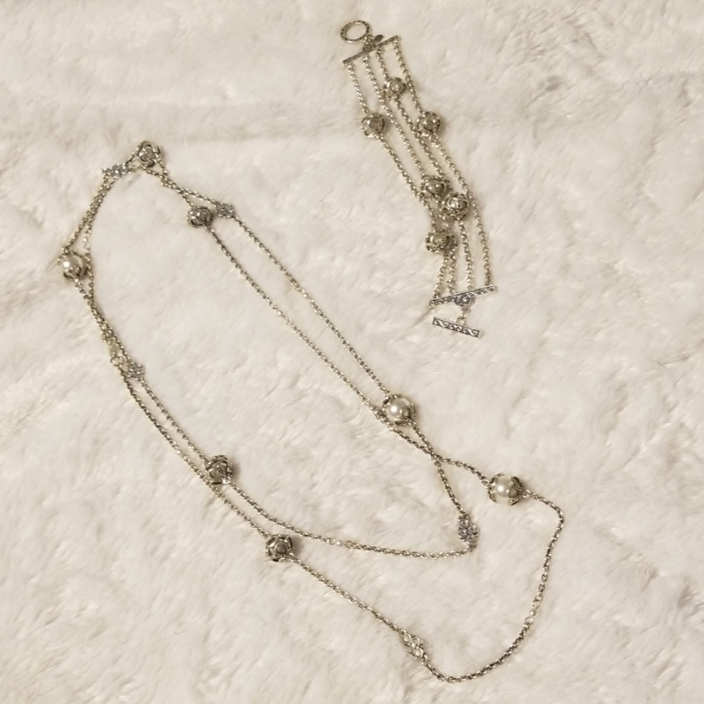 Necklace and bracelet set